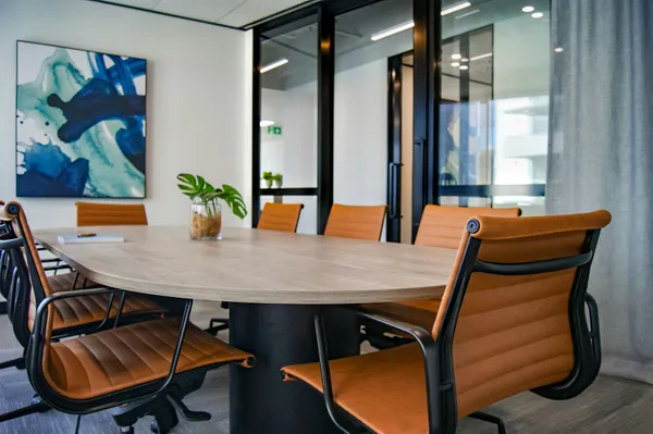 Data analysis meeting room